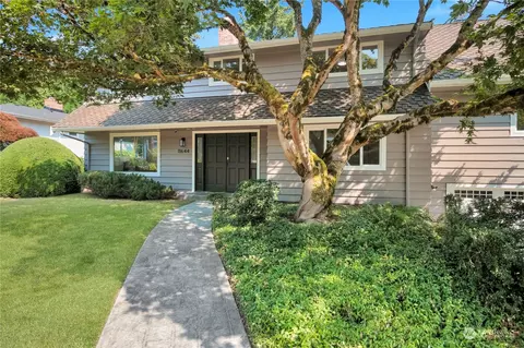 11644 SE 49th St, Bellevue, WA 98006