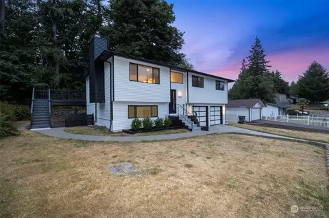 1502 Canyon Ct, Port Orchard, WA 98366
