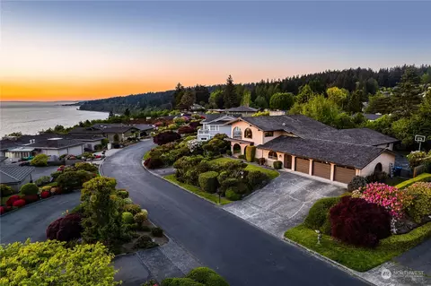 1255 NW Blakely Ct, Seattle, WA 98177