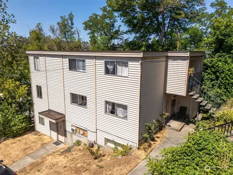 4556 Delridge Way SW, Seattle, WA 98106