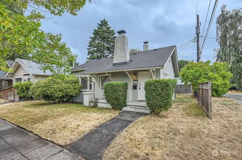 811 N Junett St, Tacoma, WA 98406
