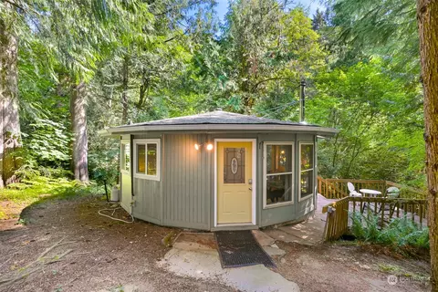 296 Sudden Valley Dr, Bellingham, WA 98229