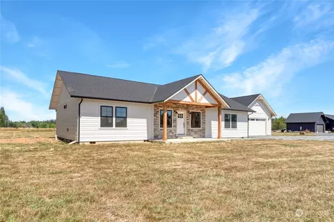 423 Antrim Rd, Winlock, WA 98596