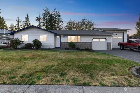 1806 Sandalwood Ct, Mount Vernon, WA 98273