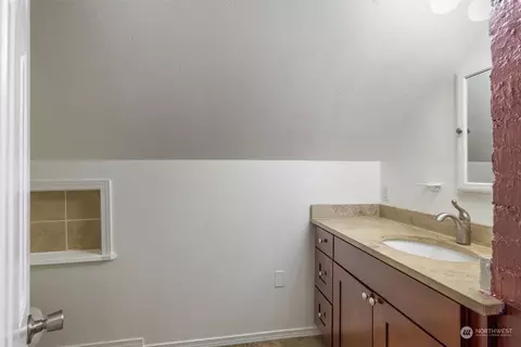 Bath - 5625 Fleming St, Everett, WA 98203 photo 3 of 3