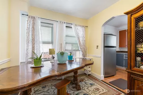 Dining - 5625 Fleming St, Everett, WA 98203 photo 1 of 1