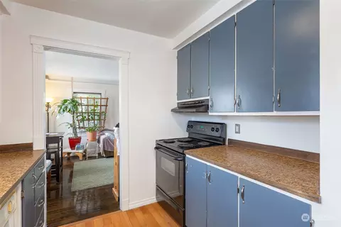 Kitchen - 5625 Fleming St, Everett, WA 98203 photo 1 of 4