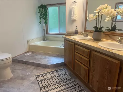 38211 247 Ave SE, Enumclaw, WA 98022 photo 19