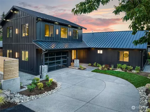 15442 84th Ave NE, Kenmore, WA 98028