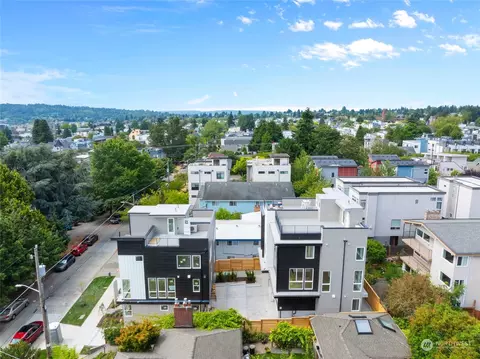 1526 NW A Nw 62nd St, Seattle, WA 98107