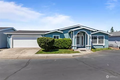 24045 222nd Pl SE, Maple Valley, WA 98038