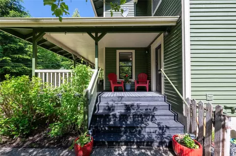 2030 Valleybrook Ln, Bellingham, WA 98229