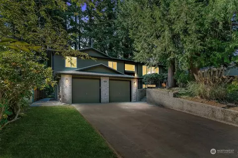 17626 54th Ave W, Lynnwood, WA 98037