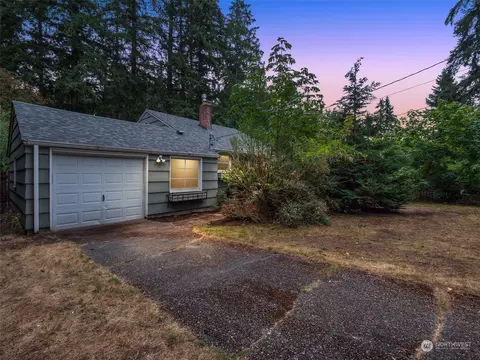 18710 1st Ave NW, Shoreline, WA 98177
