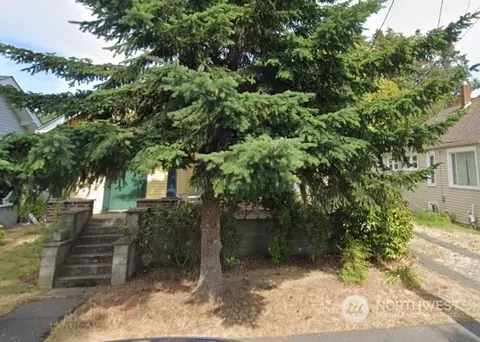 2712 58th Ave SW, Seattle, WA 98116