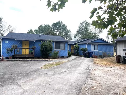 220 E 36th St, Tacoma, WA 98404