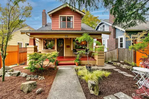 7521 Roosevelt Way NE, Seattle, WA 98115