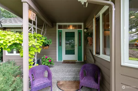 1498 E Village Ln #B, Bellingham, WA 98226