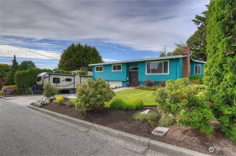 6815 N 18th St, Tacoma, WA 98406