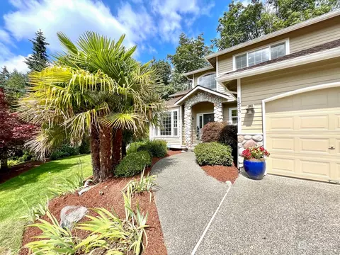Exterior - 1523 173rd St SE, Bothell, WA 98012 photo 3 of 10