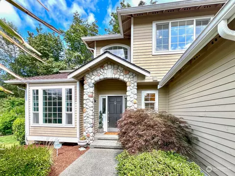 Exterior - 1523 173rd St SE, Bothell, WA 98012 photo 2 of 10