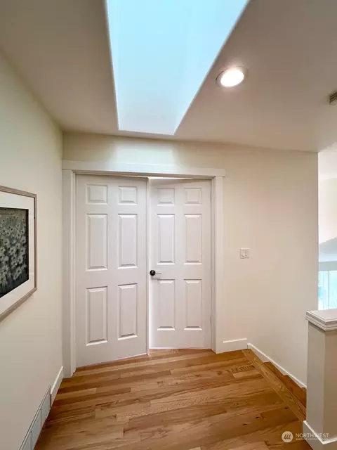 Entry Way - 1523 173rd St SE, Bothell, WA 98012 photo 3 of 4
