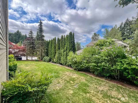 Exterior - 1523 173rd St SE, Bothell, WA 98012 photo 4 of 10