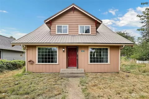 905 L St, Centralia, WA 98531