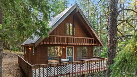 110 Loch Sun Point Rd, Ronald, WA 98940