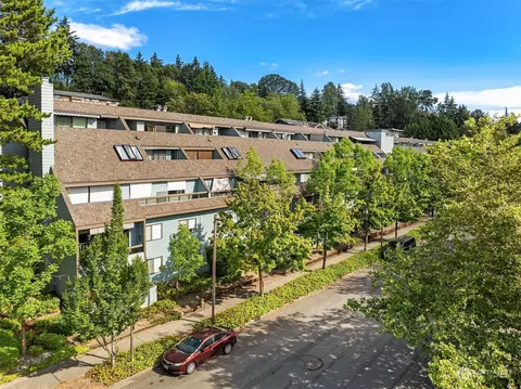 3030 80th Ave SE #303, Mercer Island, WA 98040