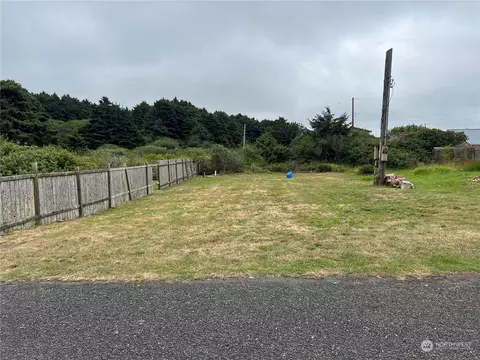 50 S Fifth St, Moclips, WA 98562