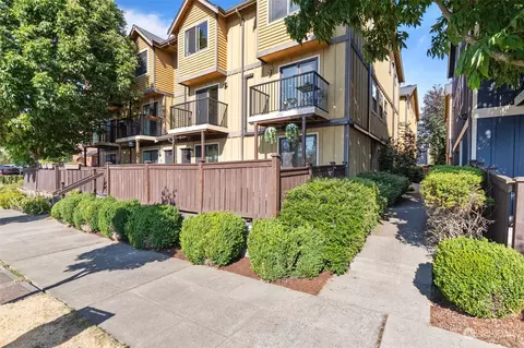 9758 4th Ave NW, Seattle, WA 98117
