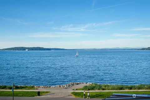 4961 Main St #405, Tacoma, WA 98407