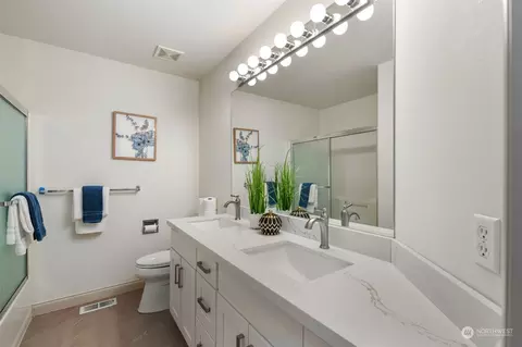 Bath - 15422 33rd Ave SE, Mill Creek, WA 98012 photo 4 of 4