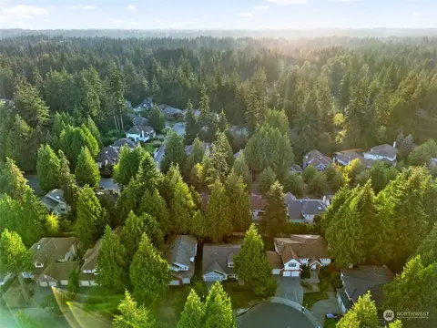 View/Area - 15422 33rd Ave SE, Mill Creek, WA 98012 photo 2 of 3