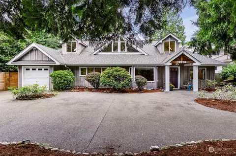 1218 NE 120th St, Seattle, WA 98125