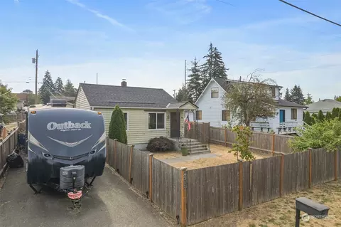 8311 S I St, Tacoma, WA 98408