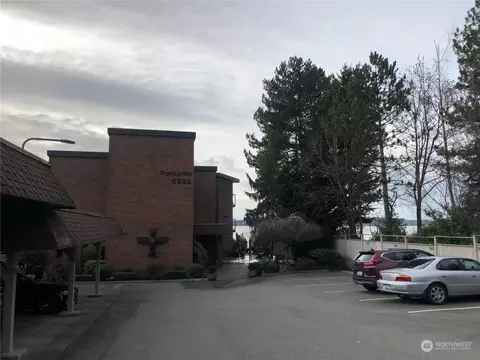 5535 Lake Washington Blvd NE #108, Kirkland, WA 98033