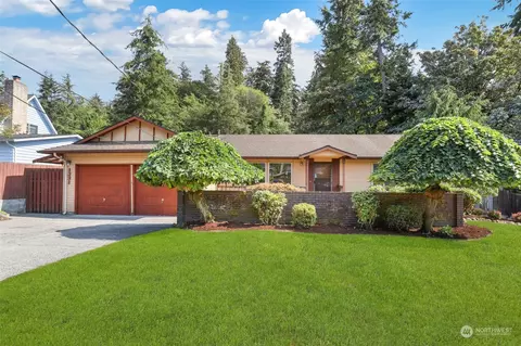 1321 S 263rd St, Des Moines, WA 98198