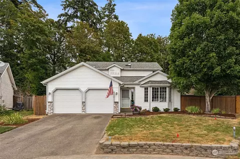 913 Eagle Crest Pl, Port Orchard, WA 98366