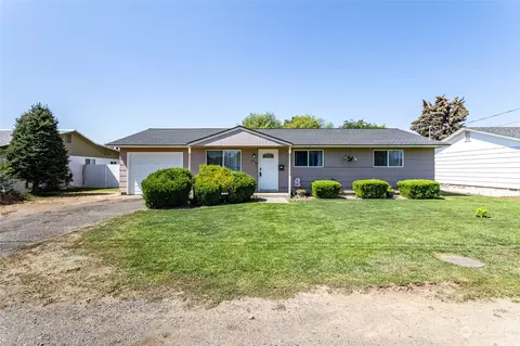 2716 5th St, Union Gap, WA 98903