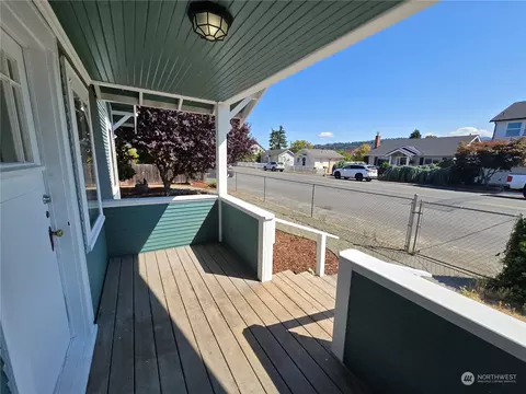 262 W Spruce St, Sequim, WA 98382 photo 13