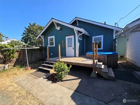262 W Spruce St, Sequim, WA 98382 photo 8