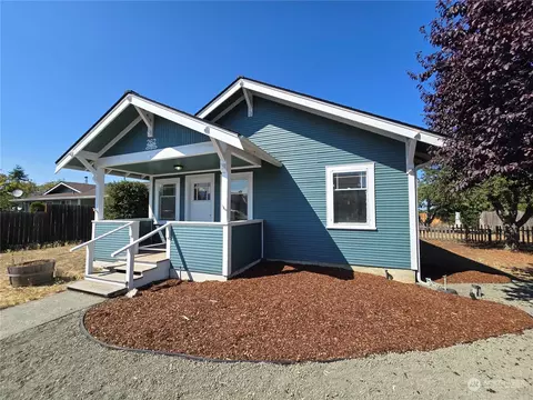 262 W Spruce St, Sequim, WA 98382 photo 2