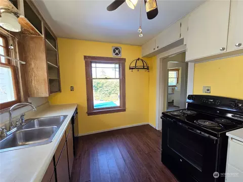 262 W Spruce St, Sequim, WA 98382 photo 21