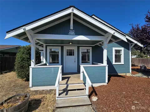 262 W Spruce St, Sequim, WA 98382 photo 10