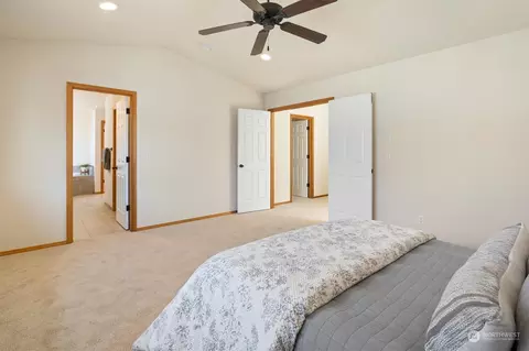 Bedroom - 123 195th Pl SW, Bothell, WA 98012 photo 2 of 5
