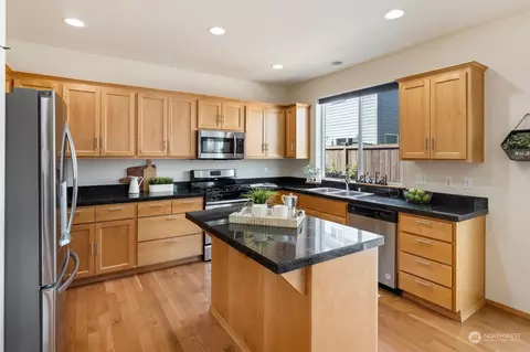 Kitchen - 123 195th Pl SW, Bothell, WA 98012 photo 2 of 3