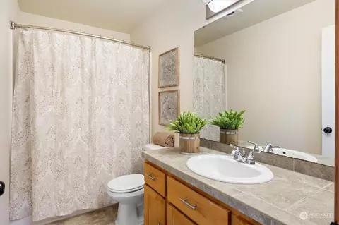 Bath - 123 195th Pl SW, Bothell, WA 98012 photo 5 of 5