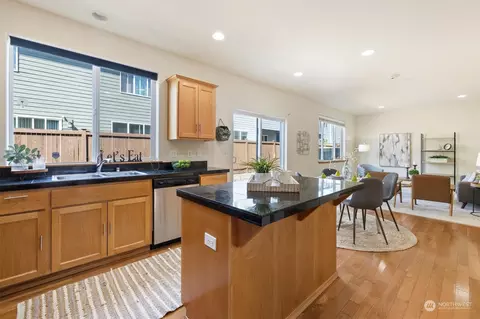 Kitchen - 123 195th Pl SW, Bothell, WA 98012 photo 3 of 3